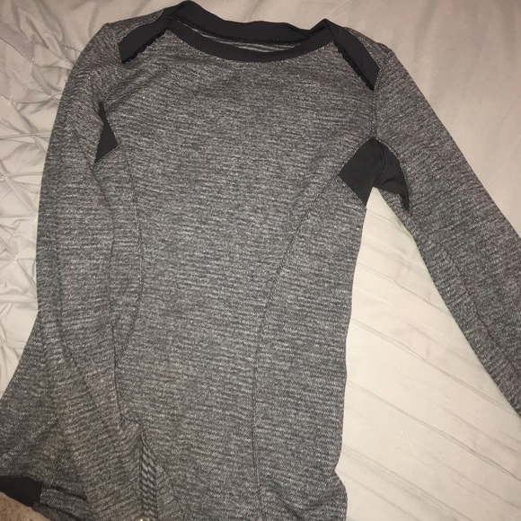 lululemon athletica Tops - Lululemon Grey Long Sleeve thermal